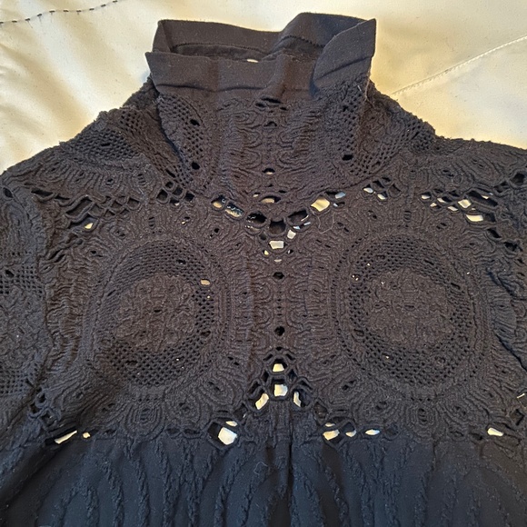 Bebe top - Picture 1 of 3